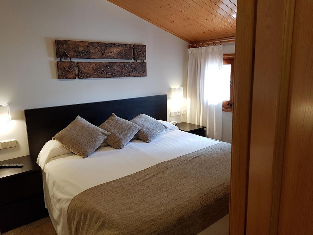 Hotel Sant Roc Кампродон Экстерьер фото