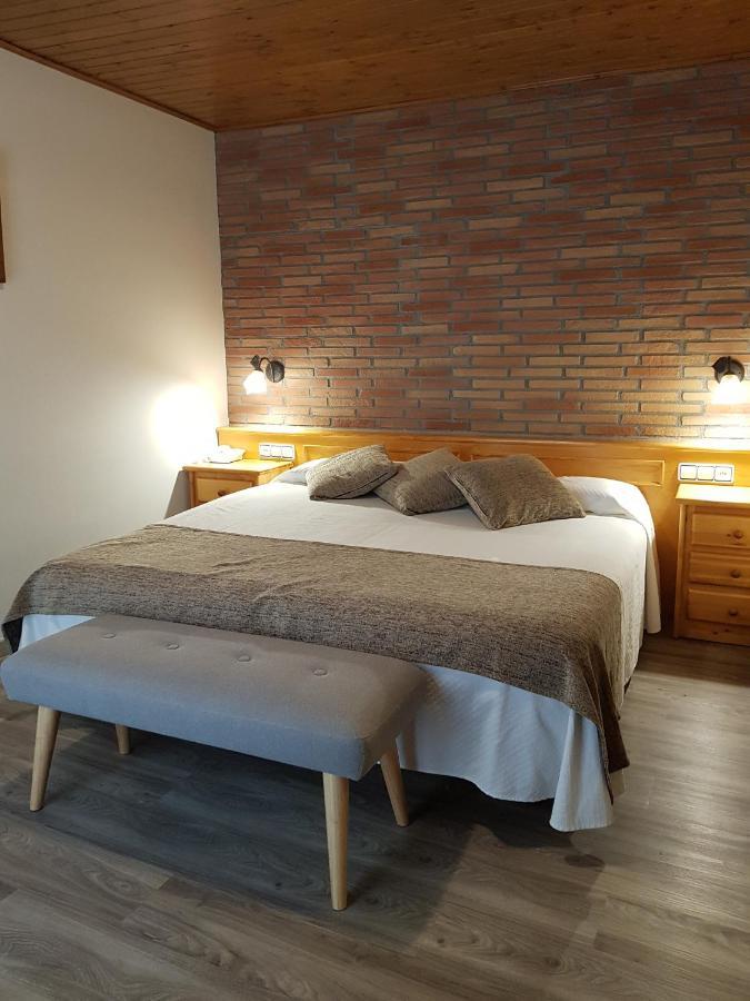 Hotel Sant Roc Кампродон Экстерьер фото