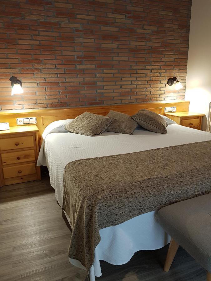 Hotel Sant Roc Кампродон Экстерьер фото