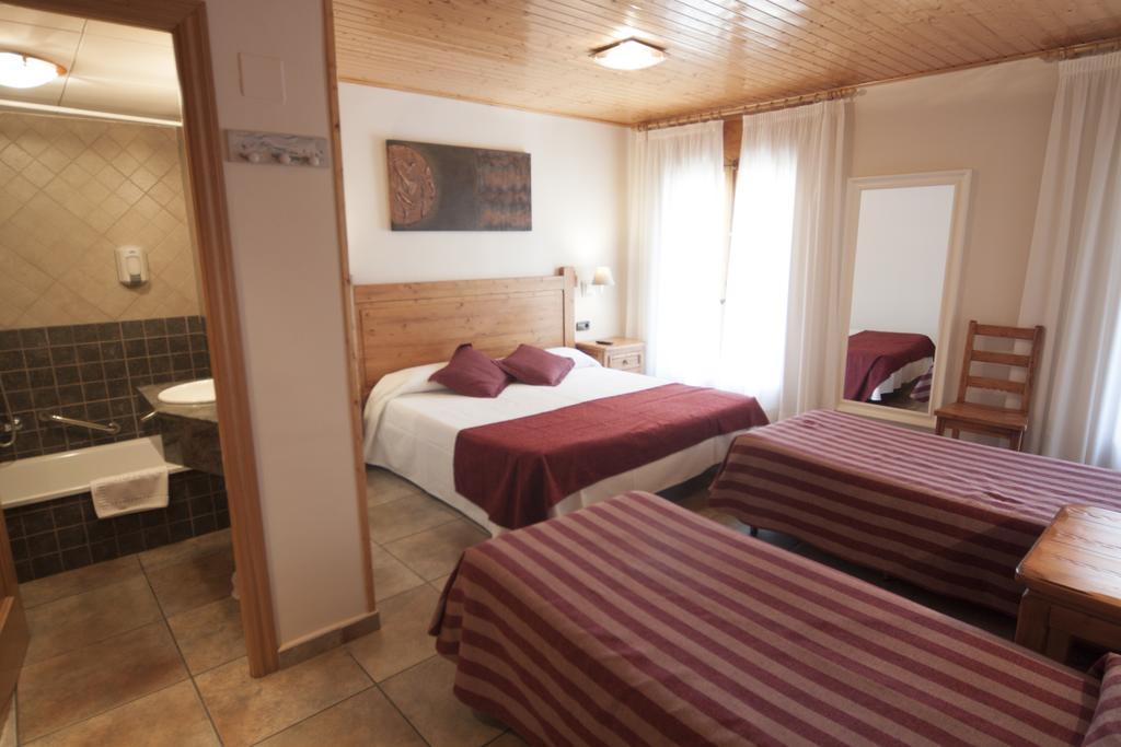 Hotel Sant Roc Кампродон Экстерьер фото