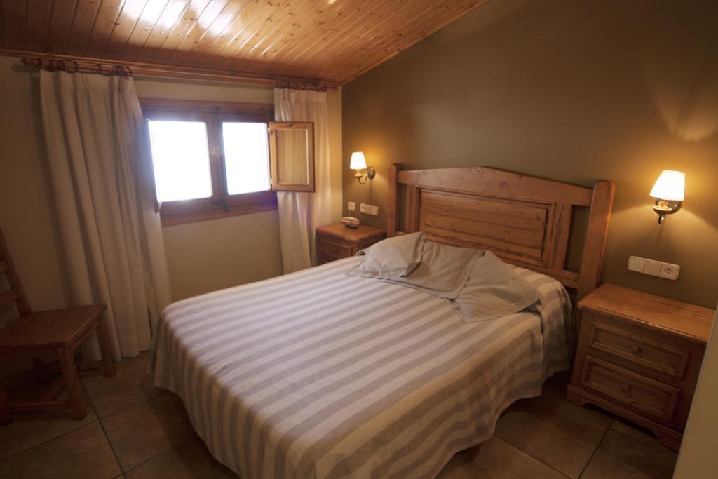 Hotel Sant Roc Кампродон Экстерьер фото