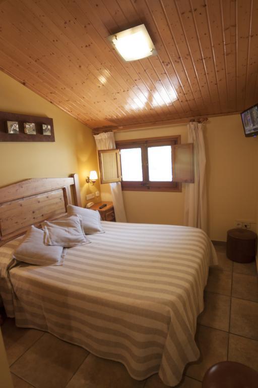 Hotel Sant Roc Кампродон Экстерьер фото