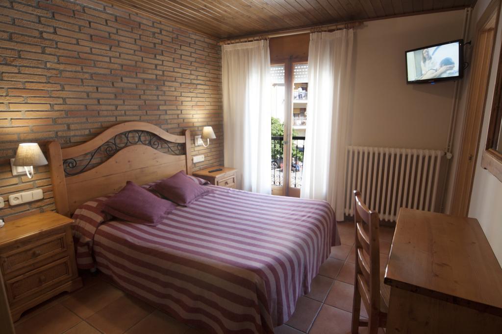 Hotel Sant Roc Кампродон Экстерьер фото