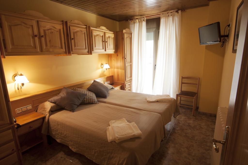 Hotel Sant Roc Кампродон Экстерьер фото