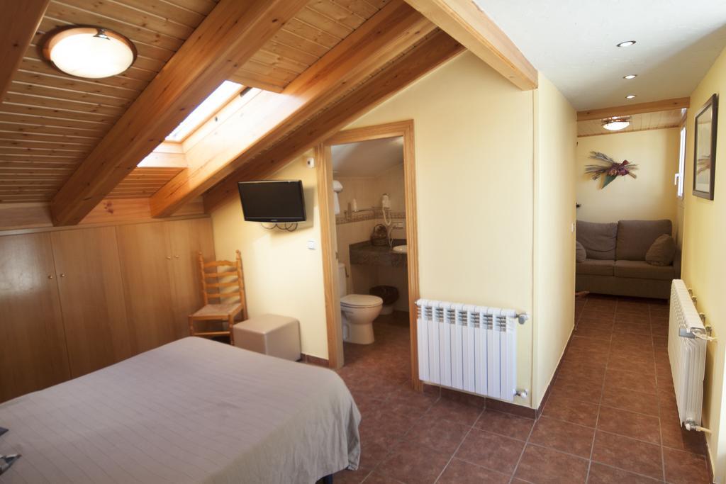Hotel Sant Roc Кампродон Экстерьер фото