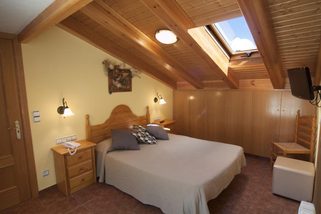 Hotel Sant Roc Кампродон Экстерьер фото