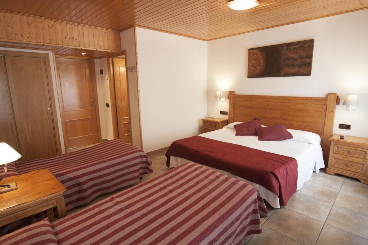 Hotel Sant Roc Кампродон Экстерьер фото