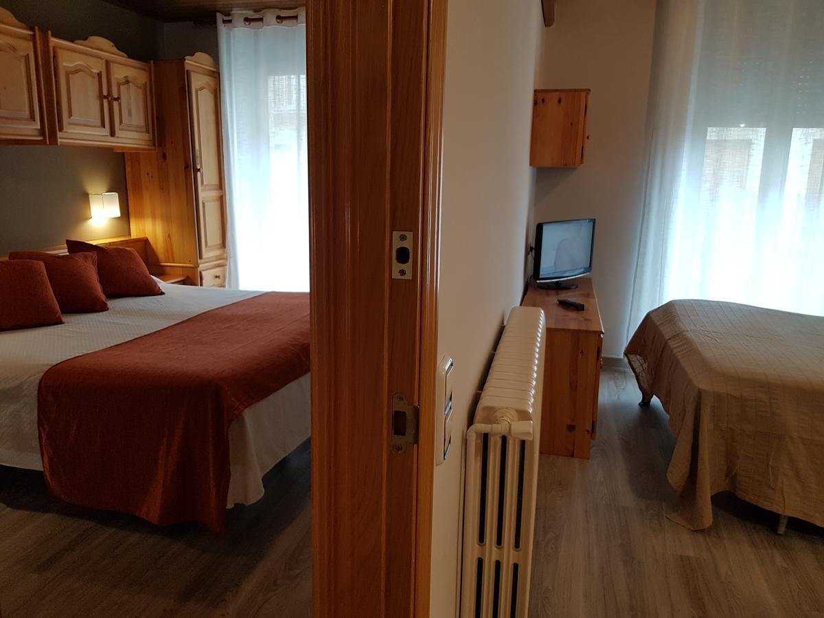 Hotel Sant Roc Кампродон Экстерьер фото